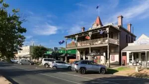 Shamrock Hotel Echuca South on High St HR